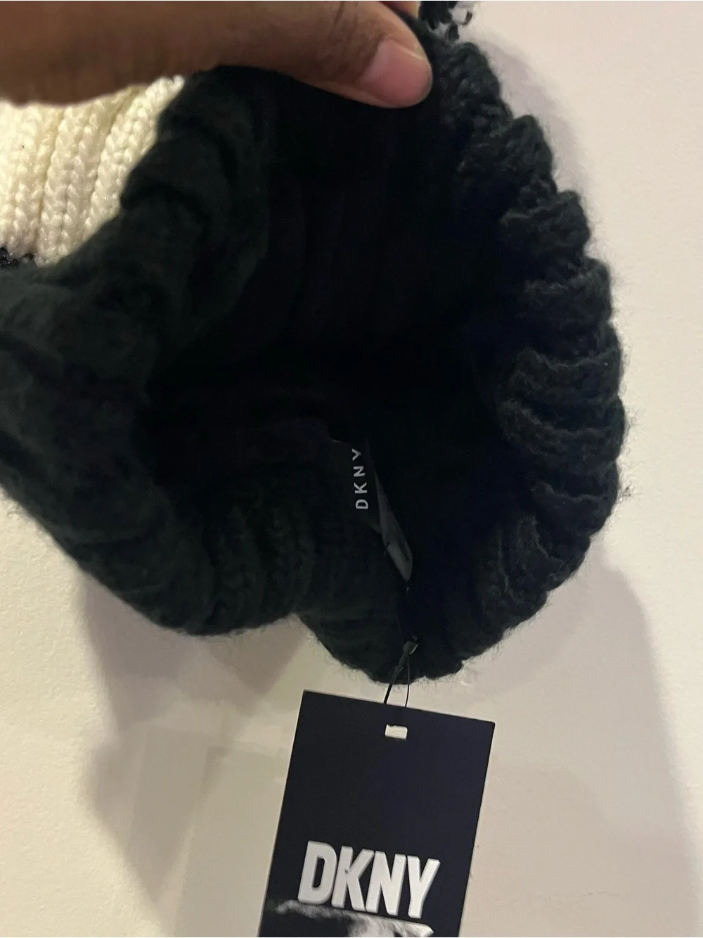 Dkny nwt pom